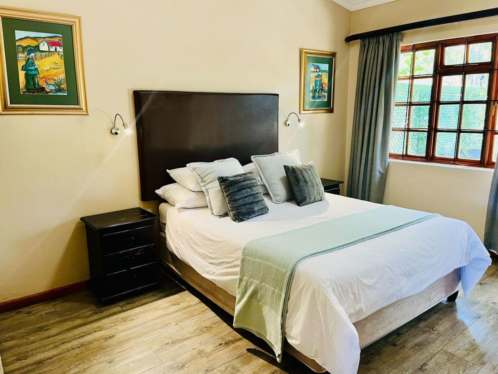 17 On Bird Guest House Бофорт-Уэст Экстерьер фото