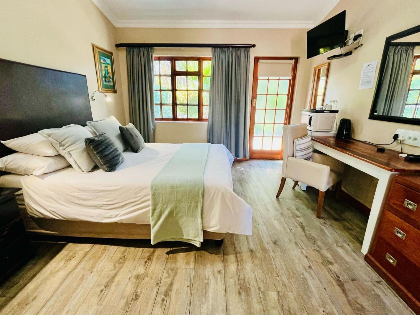 17 On Bird Guest House Бофорт-Уэст Экстерьер фото